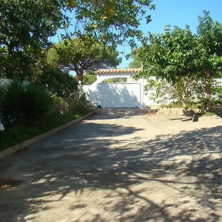 Llierca בית נופש *